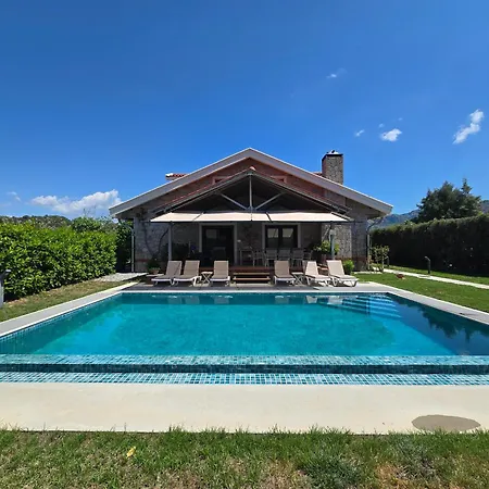 Stonehouse-1 Villa *