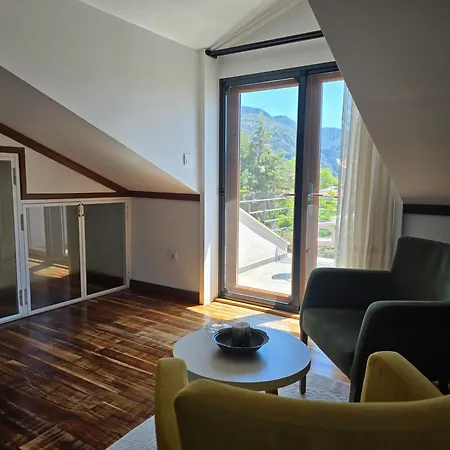 Villa Stonehouse-1