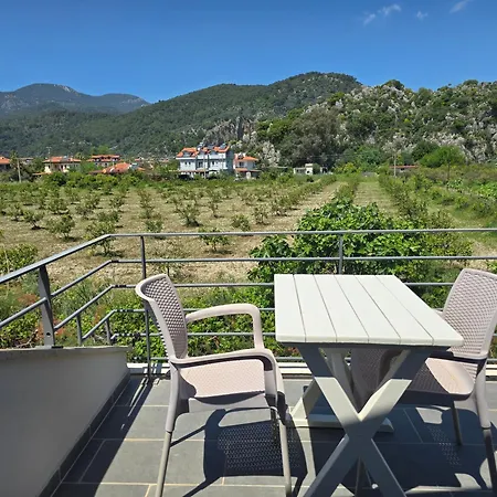 Villa Stonehouse-1 *